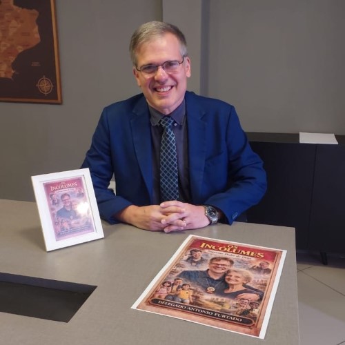 Delegado Antonio Furtado estreia na literatura com romance que une fé, suspense e superação